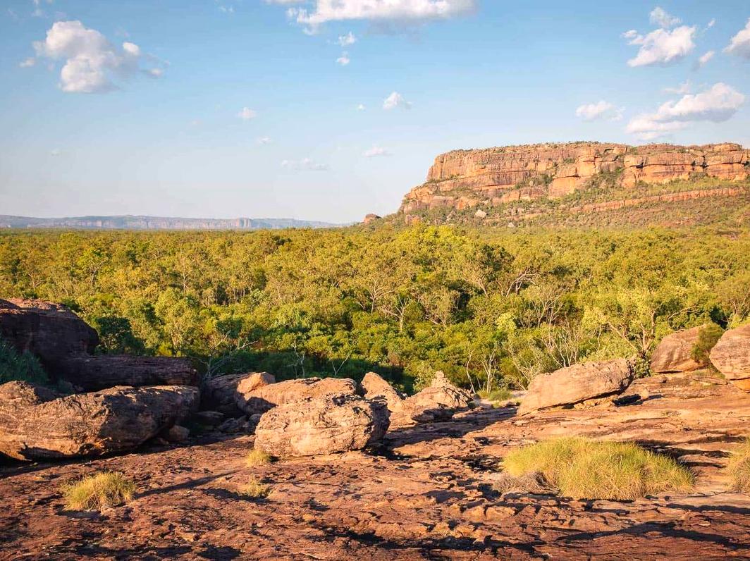 acenetworksllc | Sundown at Nawurlandja Lookout: Sunset Spectacle in Kakadu